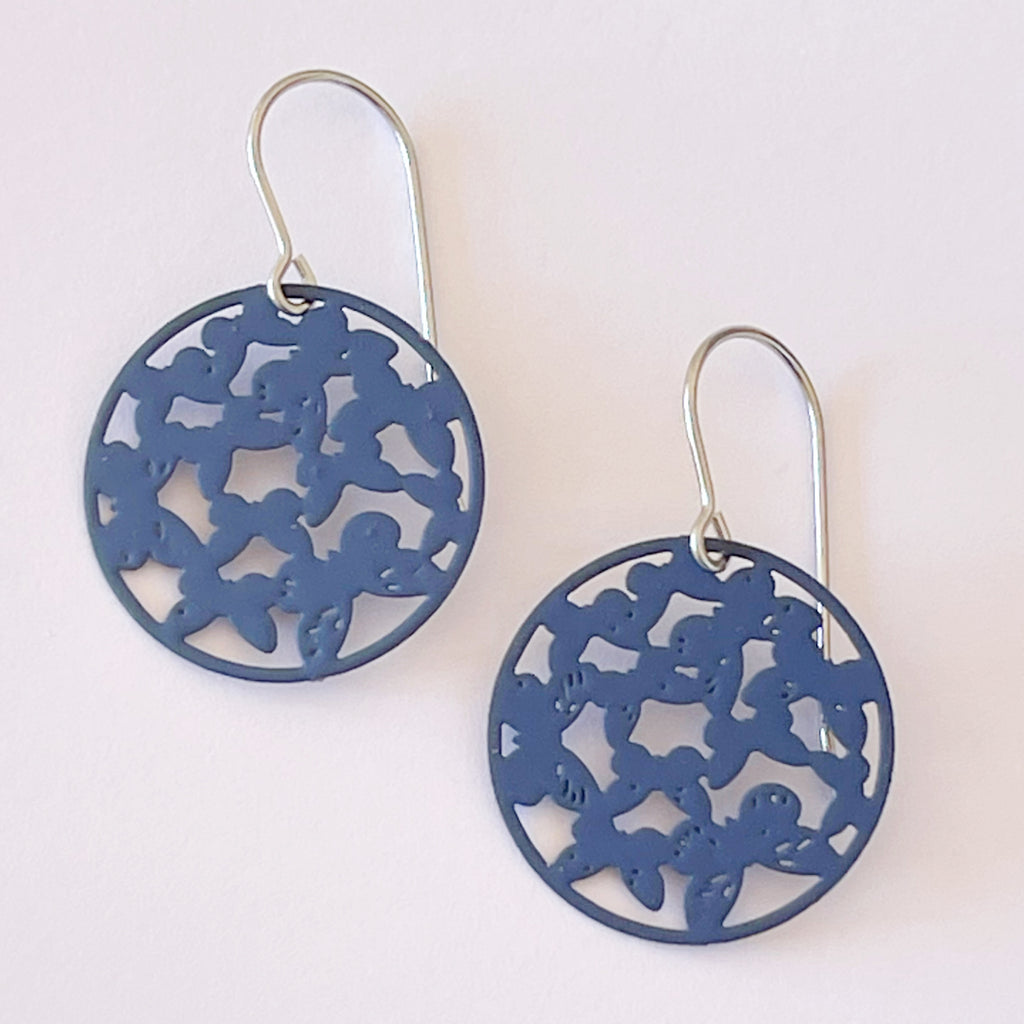 ‘Iris’ in navy