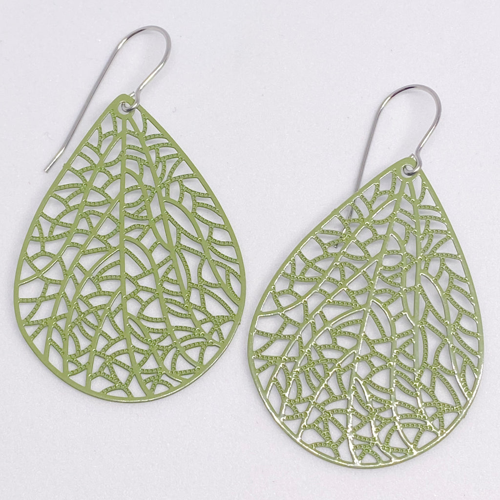 ‘Pears’ in olive