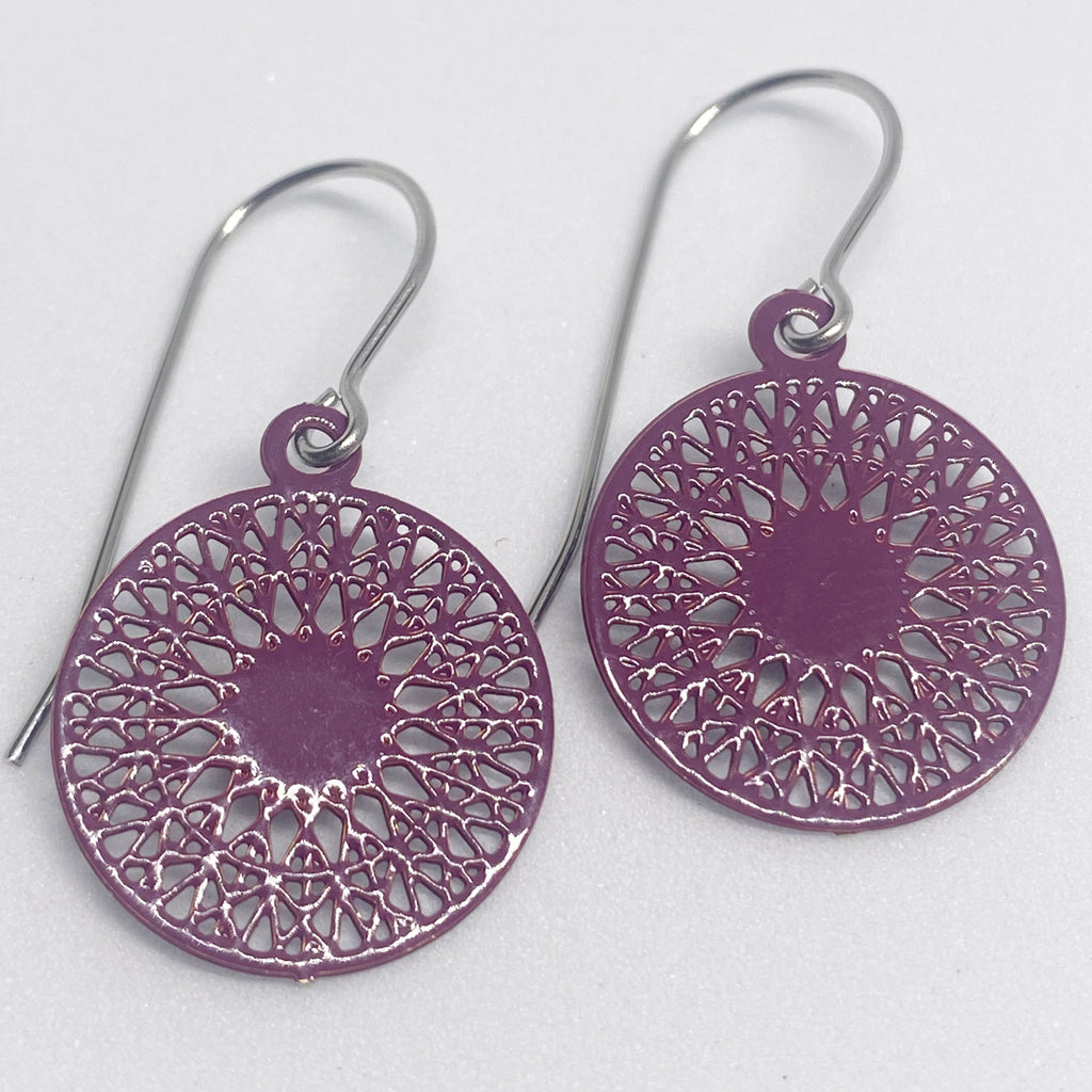 ‘Victoria’ drops in plum