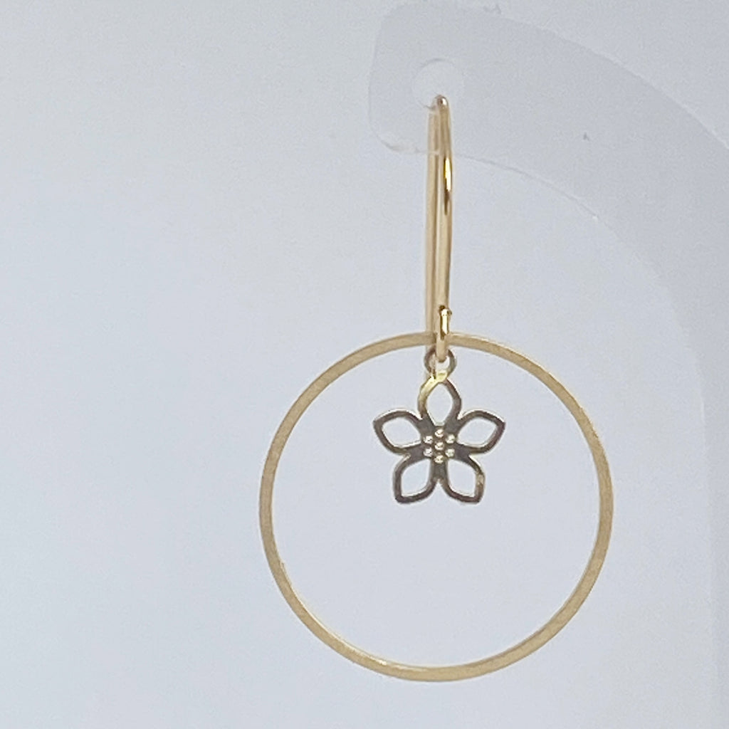 ‘Sasha’ in gold