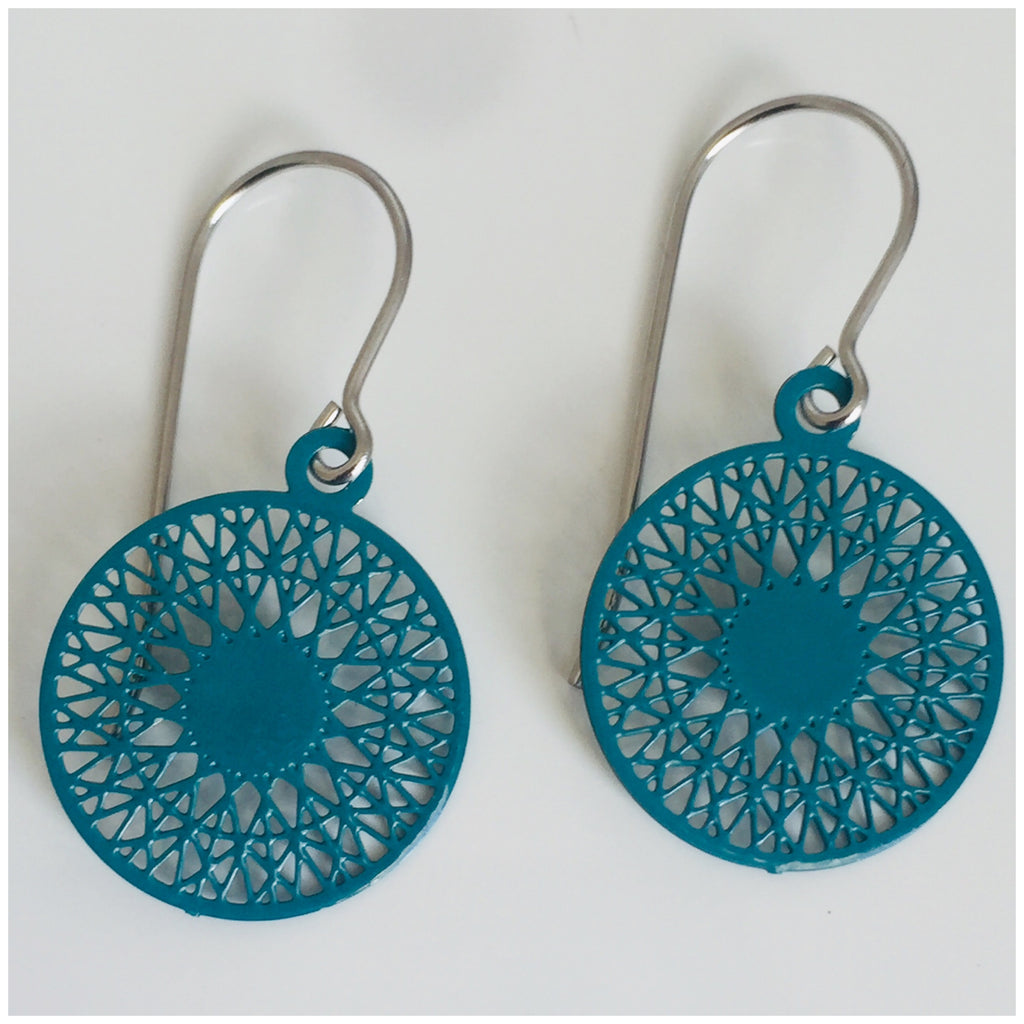 ‘Victoria’ in teal