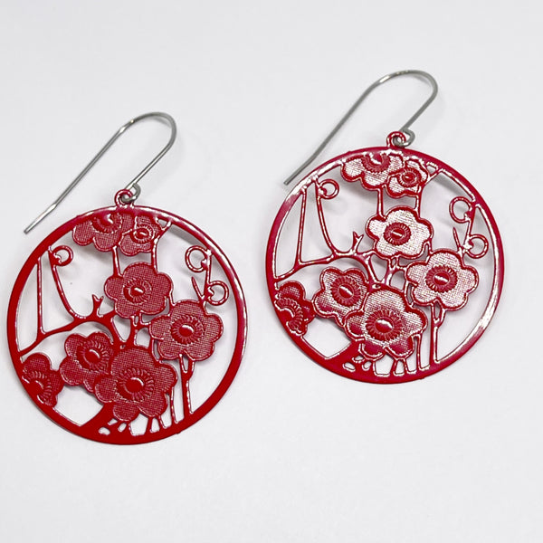 ‘Sadie’ in red