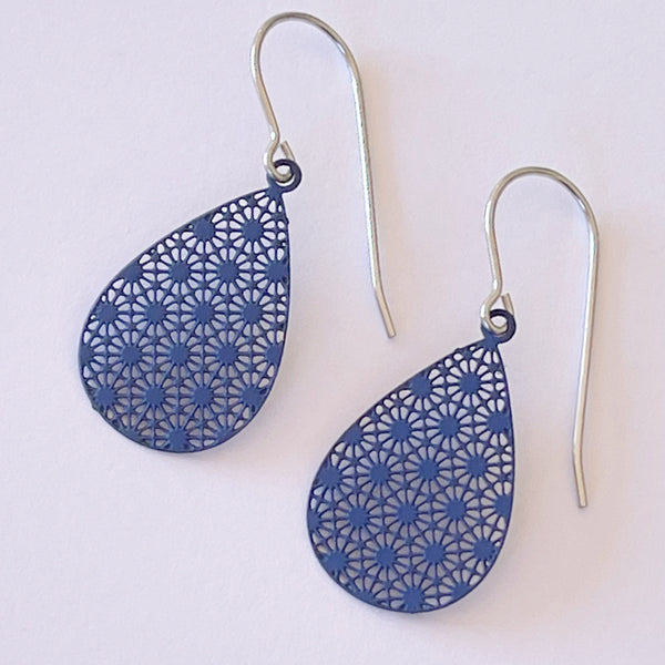 ‘Sophie’ minis in navy