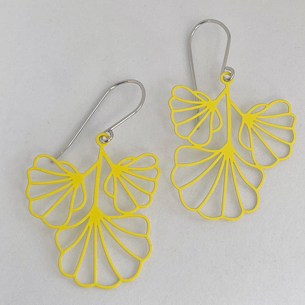 ‘Isobel’ in yellow