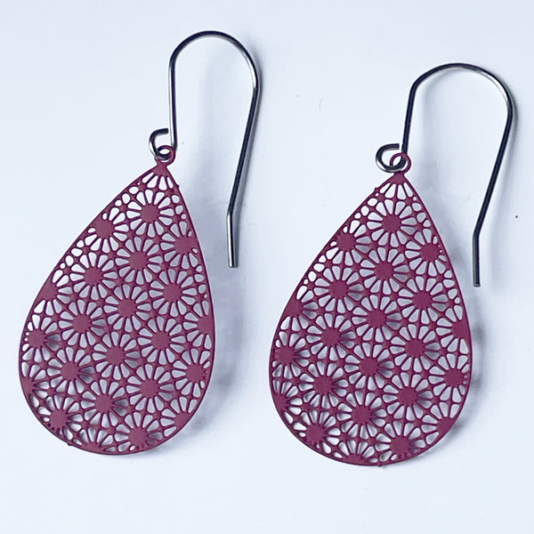 ‘Sophie’ in burgundy