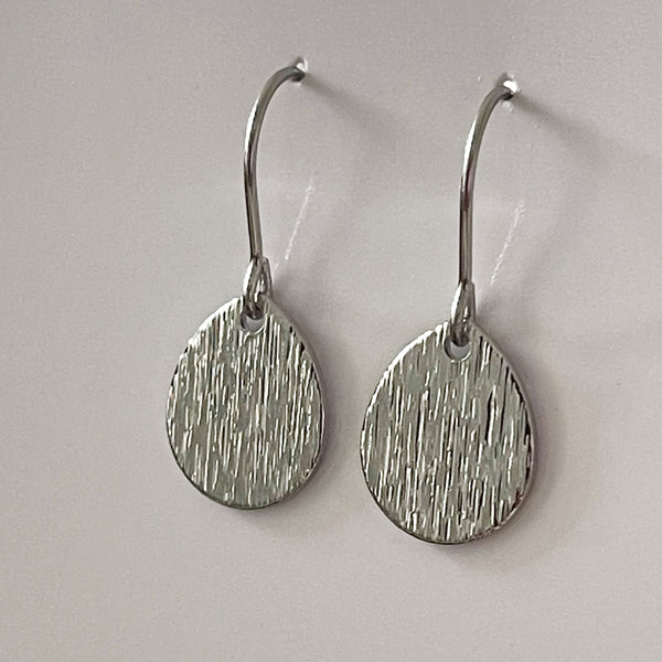 ‘Etched Teardrops’ in silver