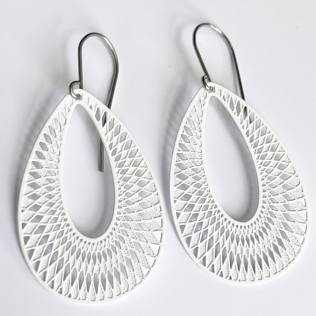 ‘Georgia’ in white