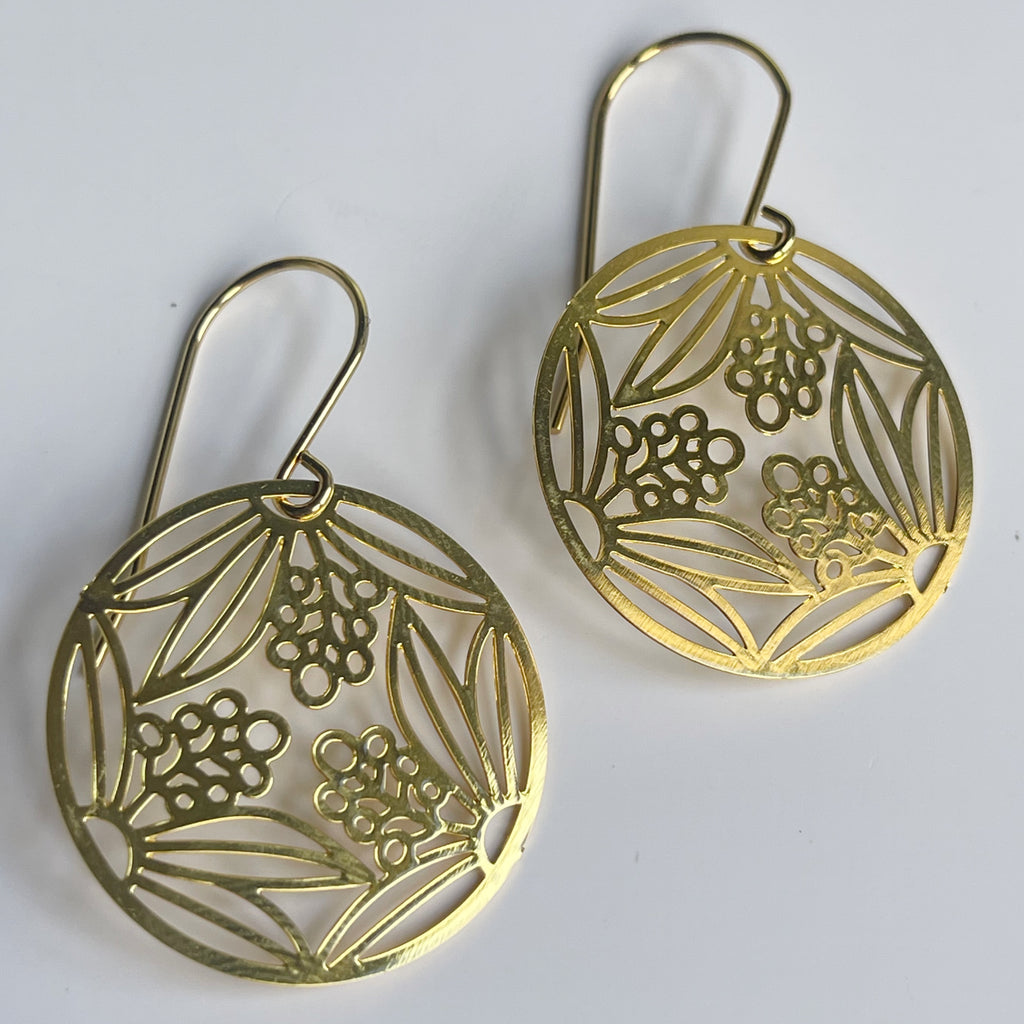 ‘Lillipilli’ in gold