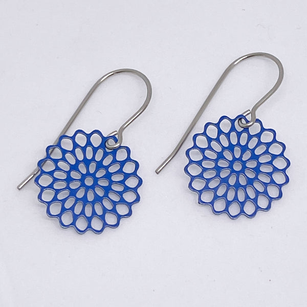 ‘Forget-me-nots’ in cobalt blue