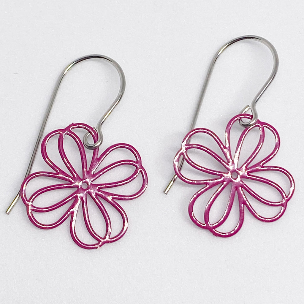 ‘Nelly’ in magenta