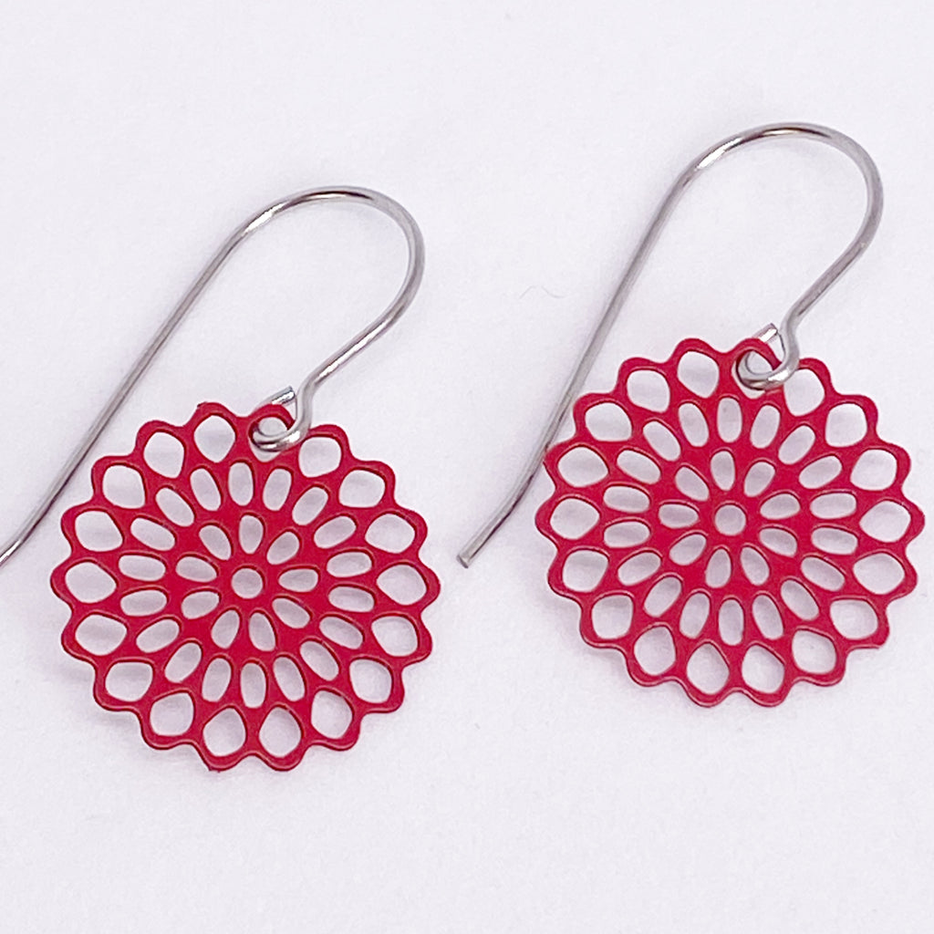 ‘Forget-me-nots’ in red