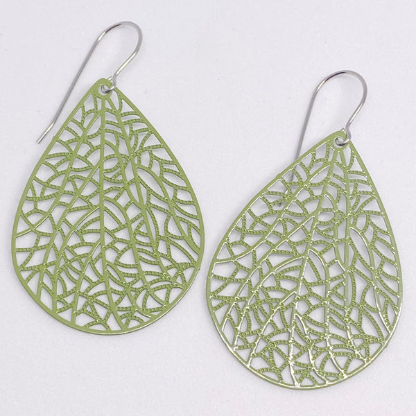 ‘Pears’ in olive