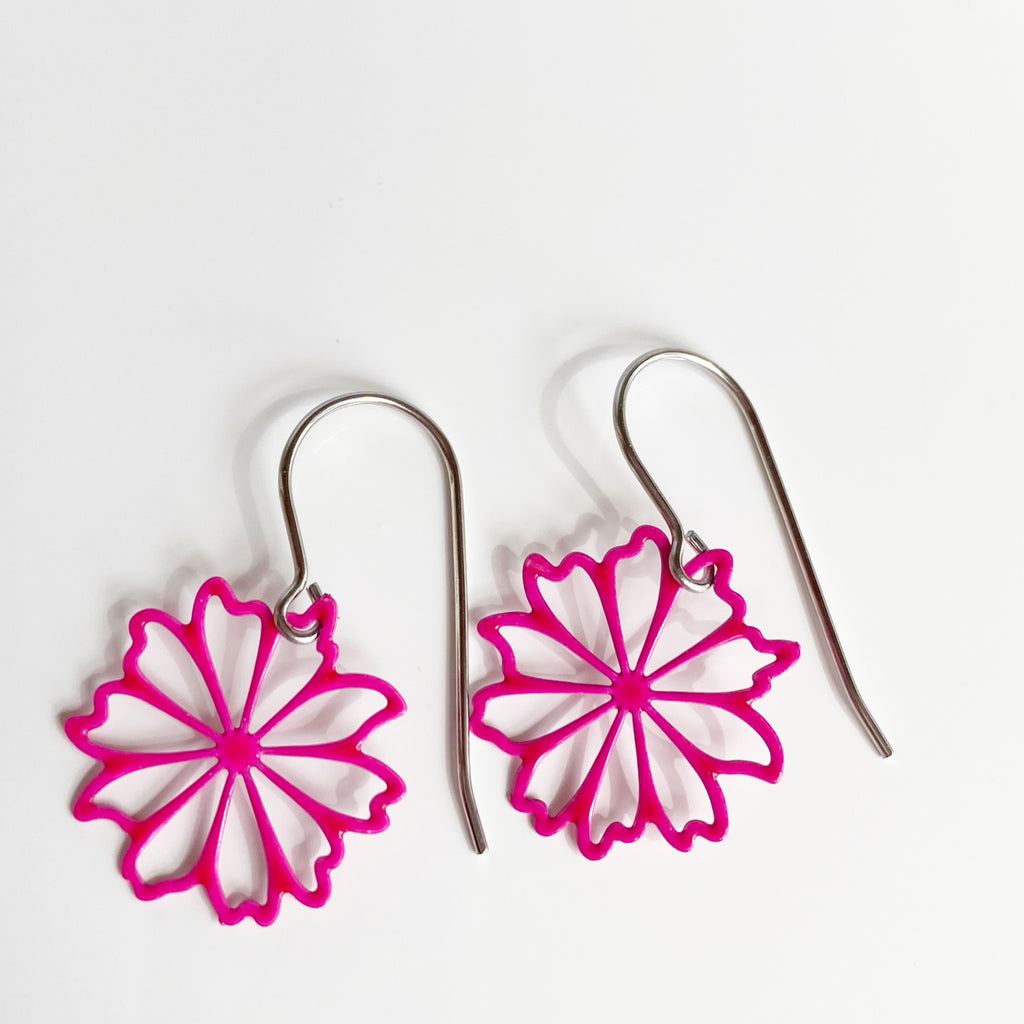 ‘Lydia’ in hot pink