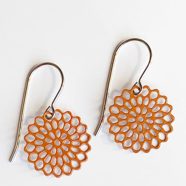 ‘Forget-me-nots’ in burnt orange