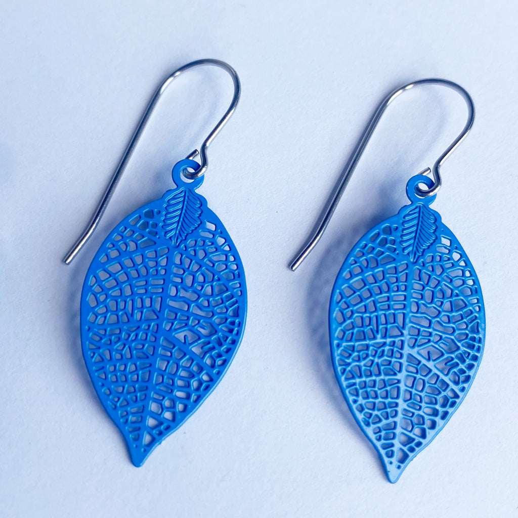 ‘Clara’ in Cobalt