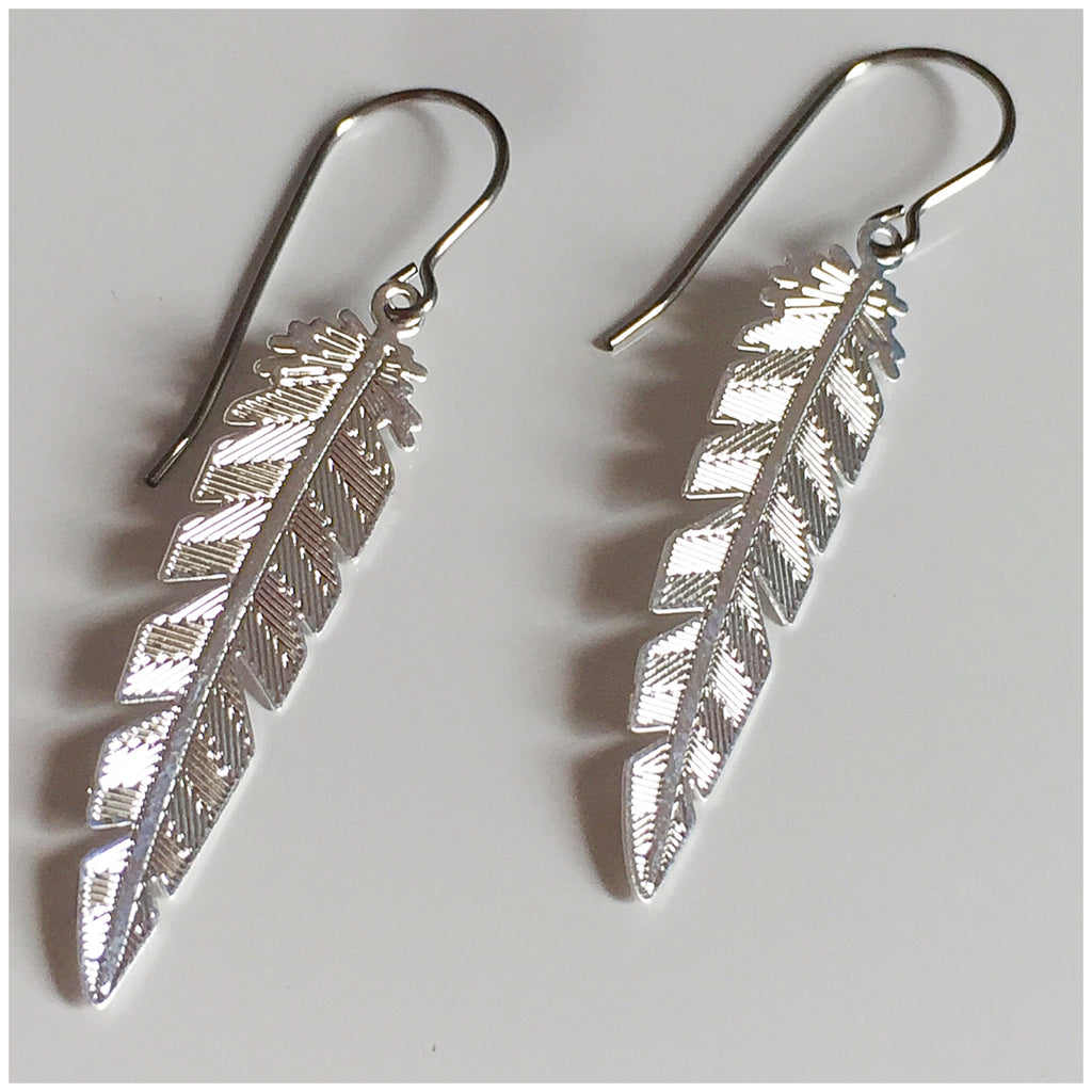 ‘Feathers’ in silver