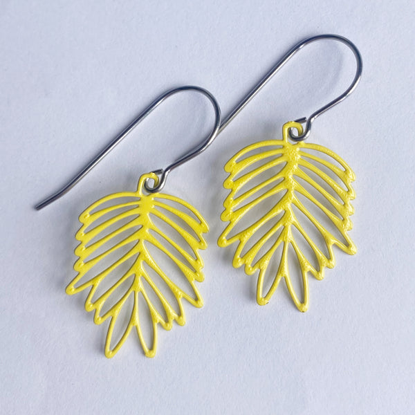 ‘Zoe’ in yellow