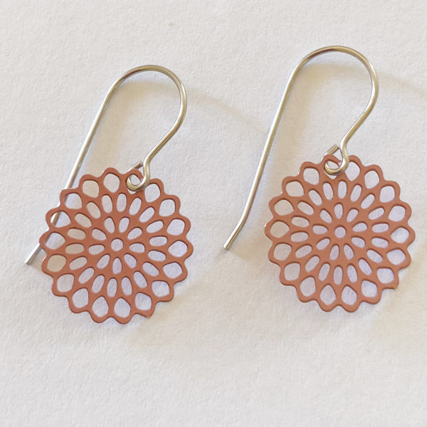 ‘Forget-me-nots’ in baby pink