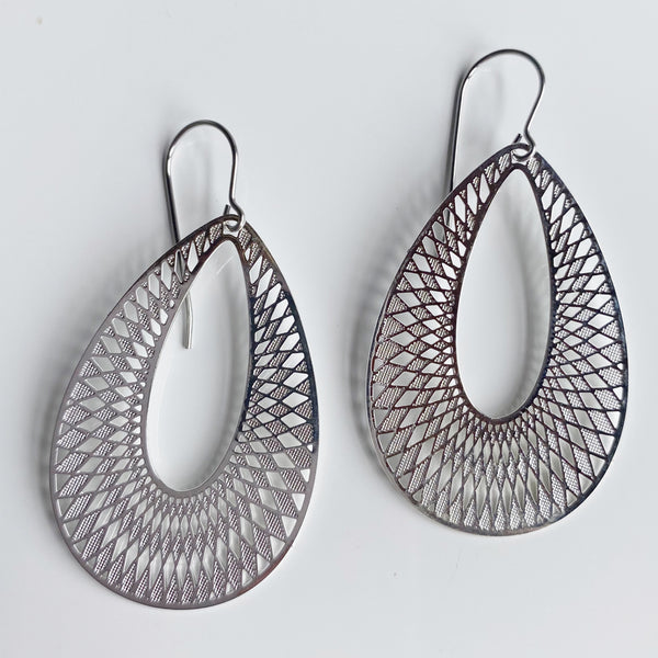 ‘Georgia’ in silver
