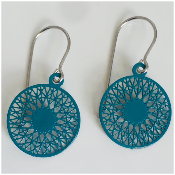 ‘Victoria’ in teal