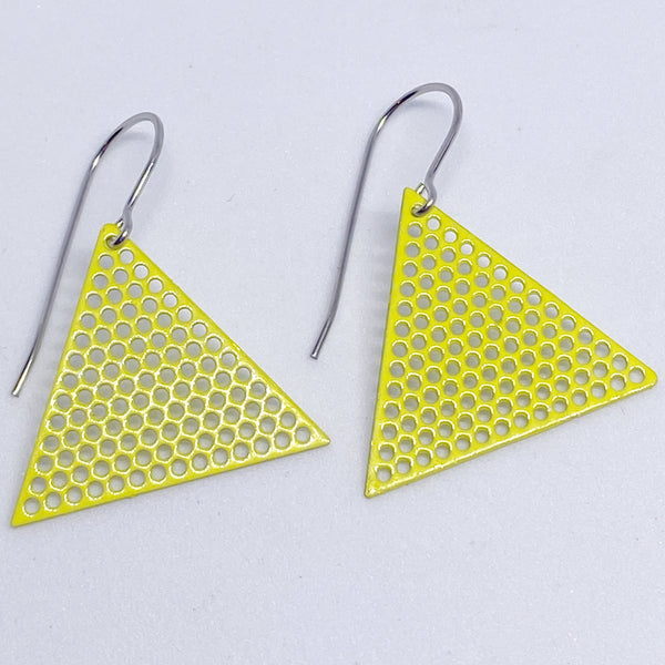 ‘Triangles’ in yellow