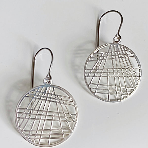 ‘Ava’ in silver