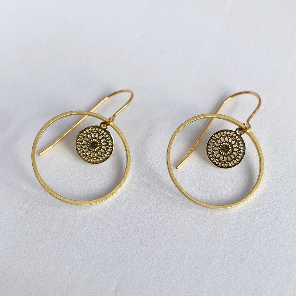 ‘Hazel’ in gold