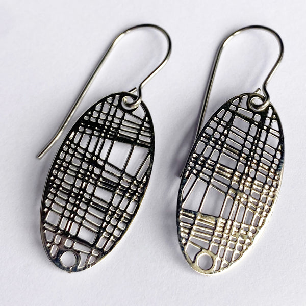 ‘Ivy’ in silver